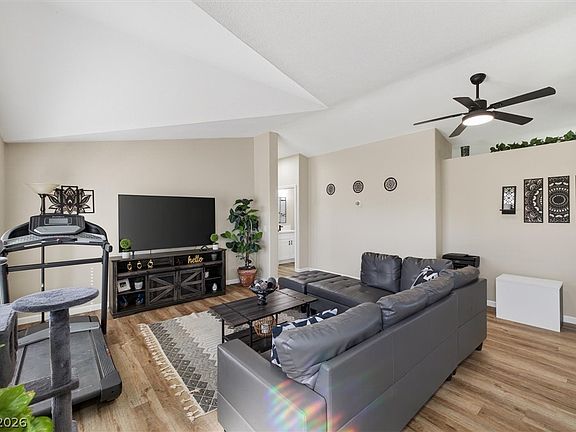 3rd image of 881 Luella Ct