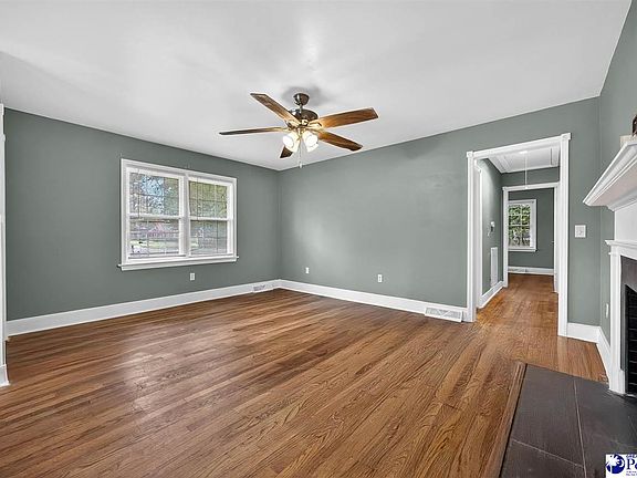 4th image of 510 Williams St