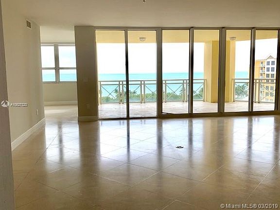 Amazing Beachfront unit at Grand Bay in Key Biscayne