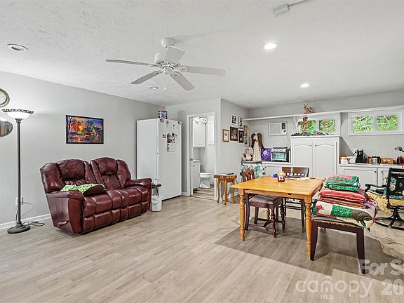 2nd image of 9324 Simpson Rd