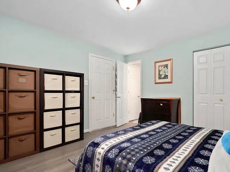 813 Jubal Way — Photo 16