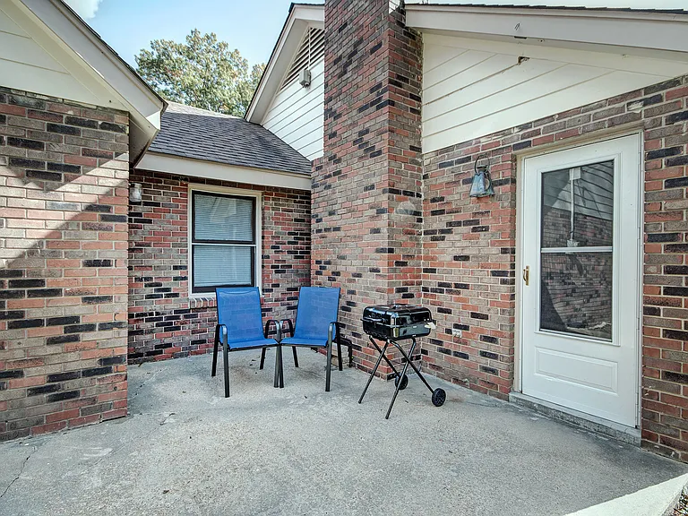 4515 Ridgewood Rd — Photo 8