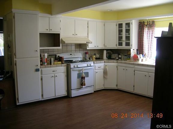 4th image of 3221 Farnsworth Ave