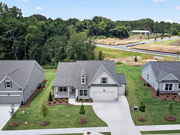 5th image of 2021 Oconee Bluff Dr