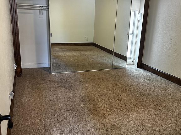 5th image of 1111 W 46th St Unit 6-1