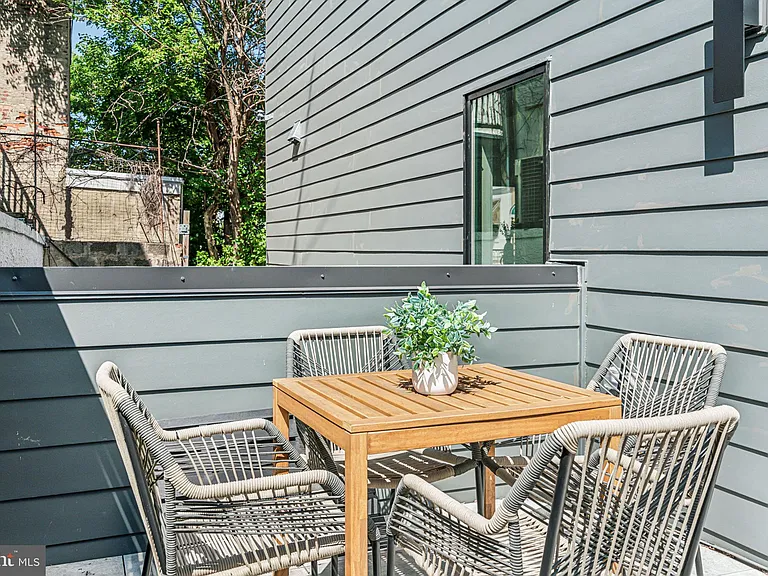 706 Latona St #H — Photo 33