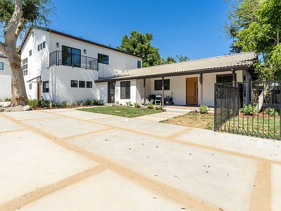 4th image of 20349 Runnymede St