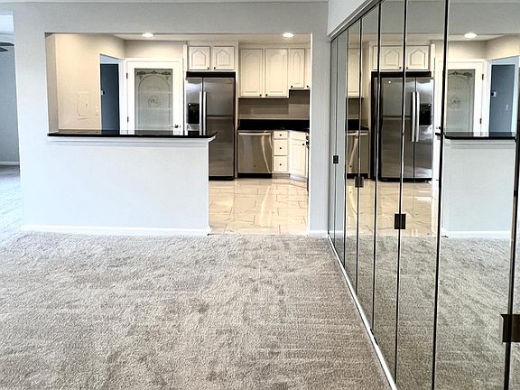 2nd image of 4412 Island Pl APT 203