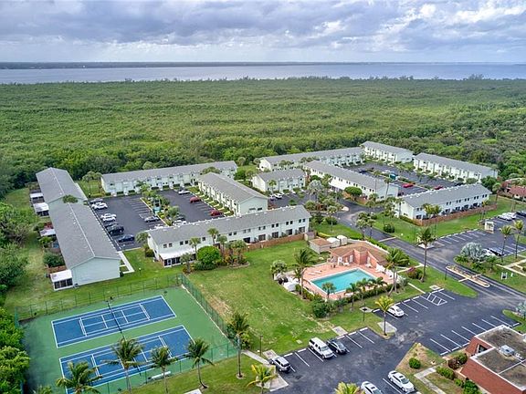 3rd image of 9421 S Ocean Dr APT 83