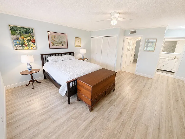 1207 S Drive Way #C — Photo 8