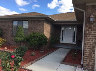 38710 Tristram Dr, Sterling Heights, MI 48310