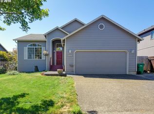 664 SE 10th St, Troutdale, OR 97060