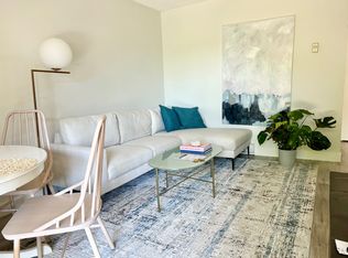 2121 Trafalgar St, Vancouver, BC V6K 3S7