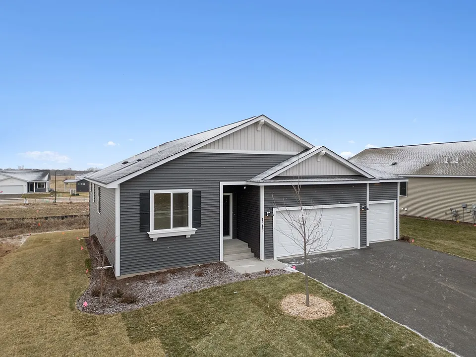 1343 Orchid Way