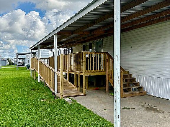 2nd image of 5000 Leon Dr Trailer 101