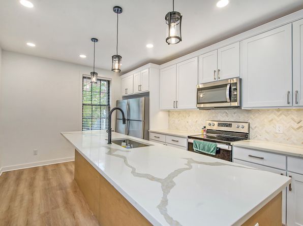 317 S Division St #2