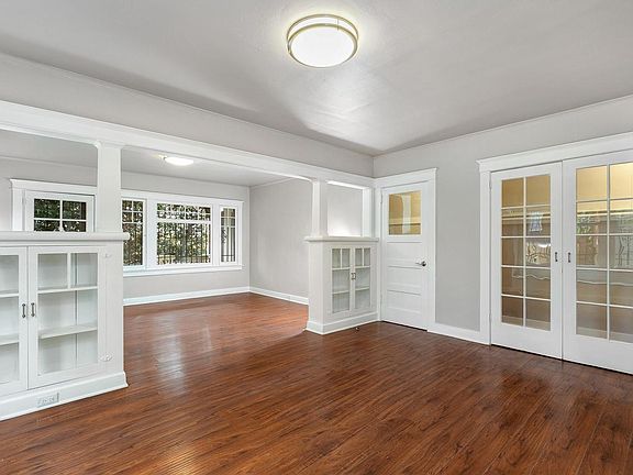 3rd image of 1396 N Lake Ave #1/2