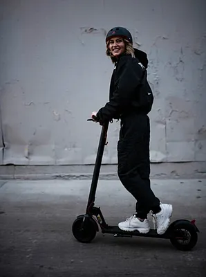 Rented by City Vista Inc | media 53