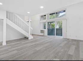 4925 Indian Wood Rd, Culver City, CA