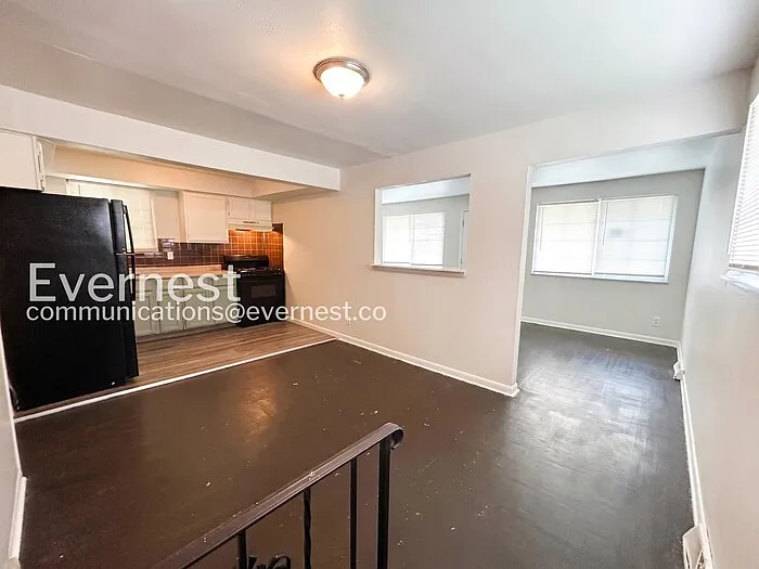 6102 Saint Paul Pl — Photo 4