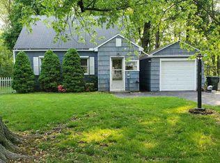 15 Pleasant Ct, Cohoes, NY 12047