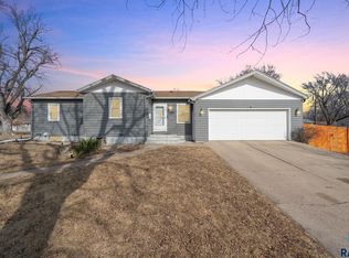 2900 E 21st St, Sioux Falls, SD 57103