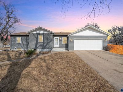 2900 E 21st St, Sioux Falls, SD, 57103