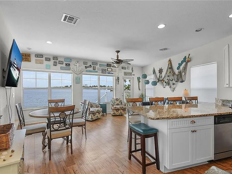 10701 S Ocean Dr #644 — Photo 23