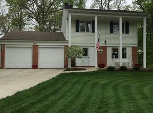 5001 Mohawk Rd, Rockford, IL 61107