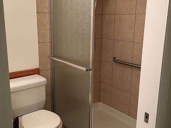 Master large walk in shower 