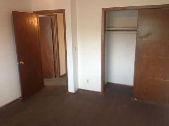 4th image of 4604 Governors Dr APT 8