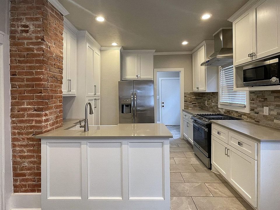 1st image of 614 NW 20th St