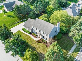 2804 Killarney Ct, West Bend, WI 53095