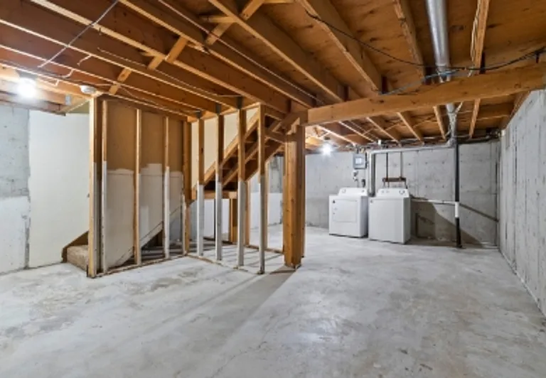 2370 Canter Ln #D — Photo 6