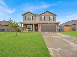 6803 SW Chalkstone Rd, Bentonville, AR 72713