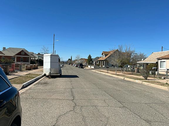 4th image of 1031 E 13th St