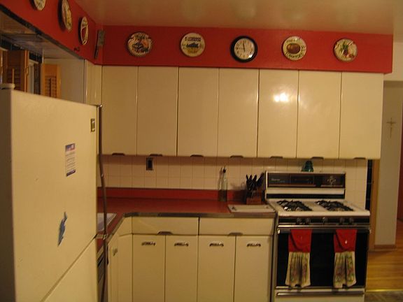 Roomy kitchen