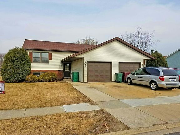 2nd image of 636 Oriole Ct