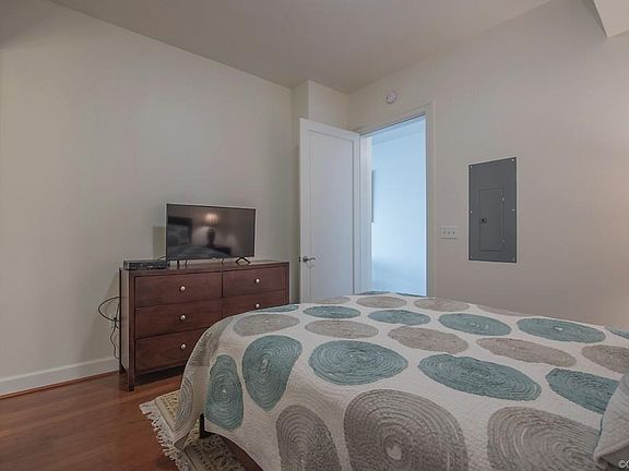 5th image of 301 Virginia St #U1006