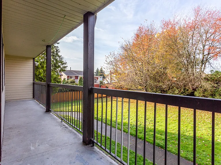 8200 Colonial Dr — Photo 14