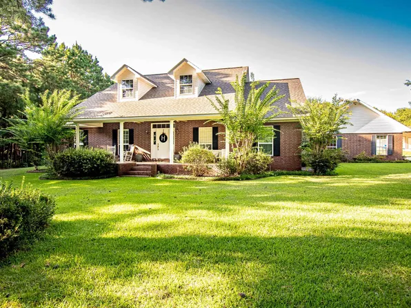 304 Bridges Rd, El Dorado, AR 71730