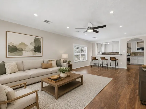 1703 Ovid St, Houston, TX 77007