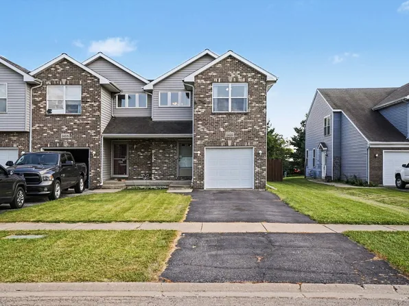 1416 E Arnold St, Sandwich, IL 60548