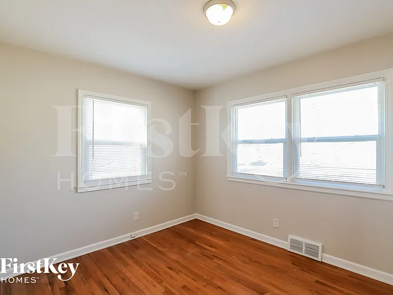 1103 Orchard Ave — Photo 12