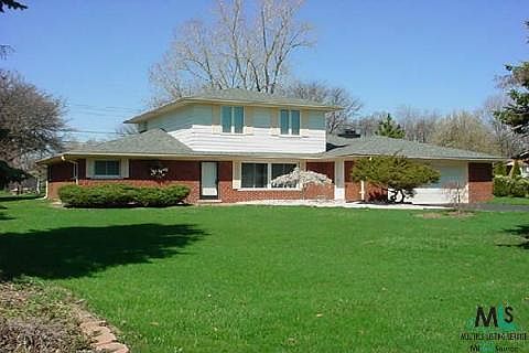 1st image of 5561 Wright Dr
