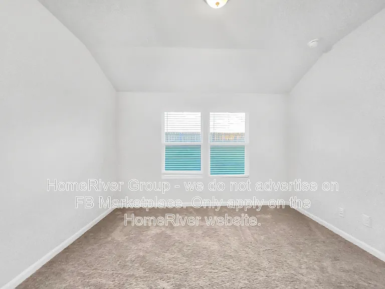 613 Jameson St — Photo 13