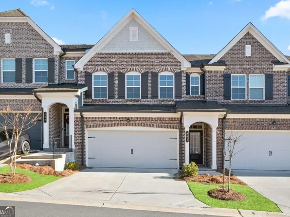 902 Edwin Ln, Sugar Hill, GA 30518