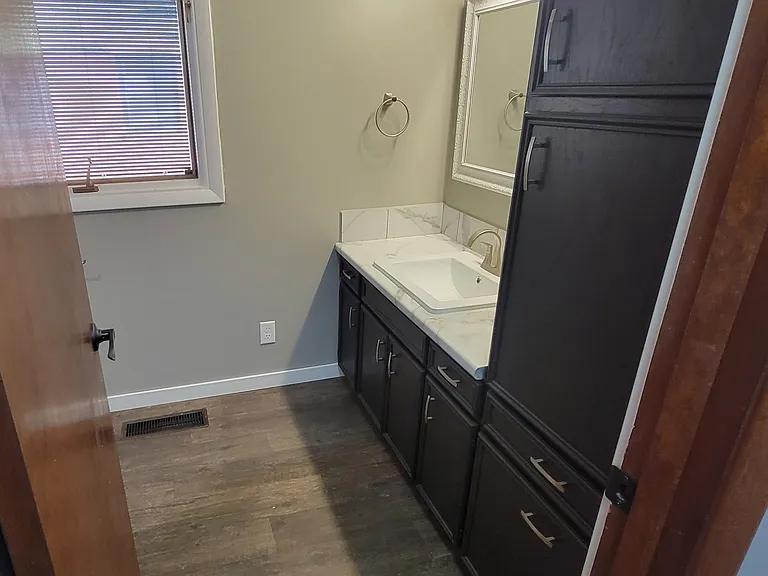 453 N Slade Ave — Photo 17