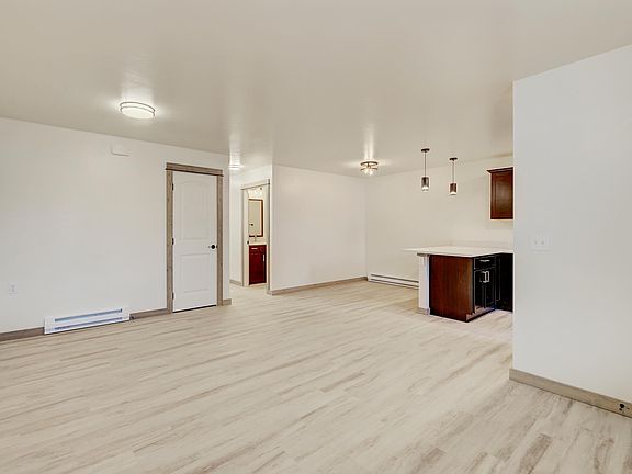 3rd image of 3107 Cooney Dr #2