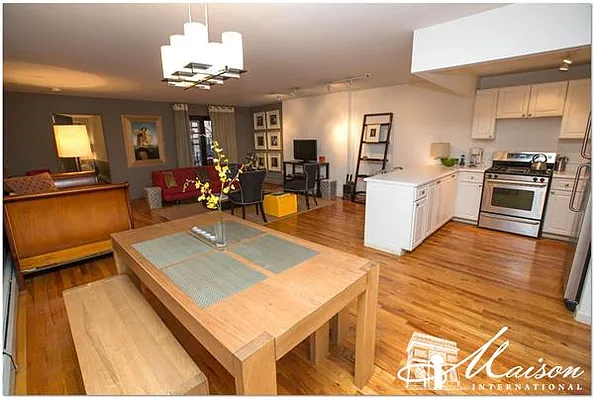 Rented by Maison International | media 3